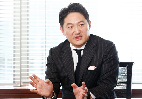 カーライル渡辺雄介氏インタビューカット3
