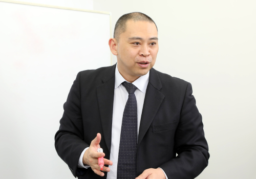 ロングブラックパートナーズ牛越直氏インタビューカット2