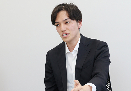 ロゴスパートナーズ赤石氏インタビューカット