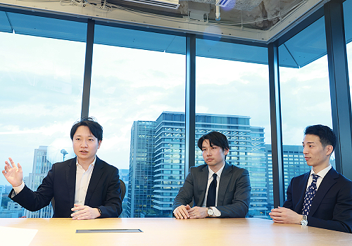 ロールアップ3名インタビューカット